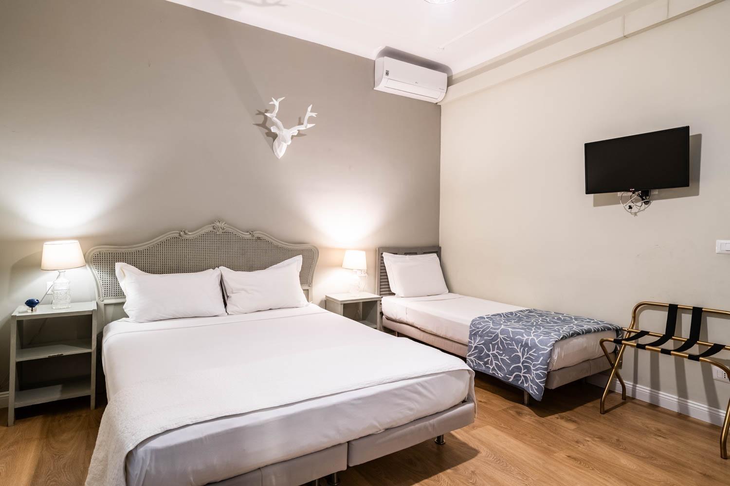 La Piazzetta Rooms & Apartments เจนัว ภายนอก รูปภาพ